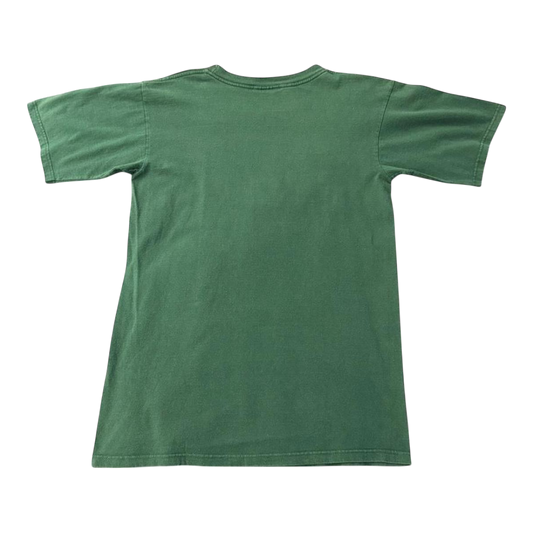 Vintage Green Bay Packers Lee Sport NFL spell out T-shirt from the 2000s, featuring green fabric and bold team lettering.