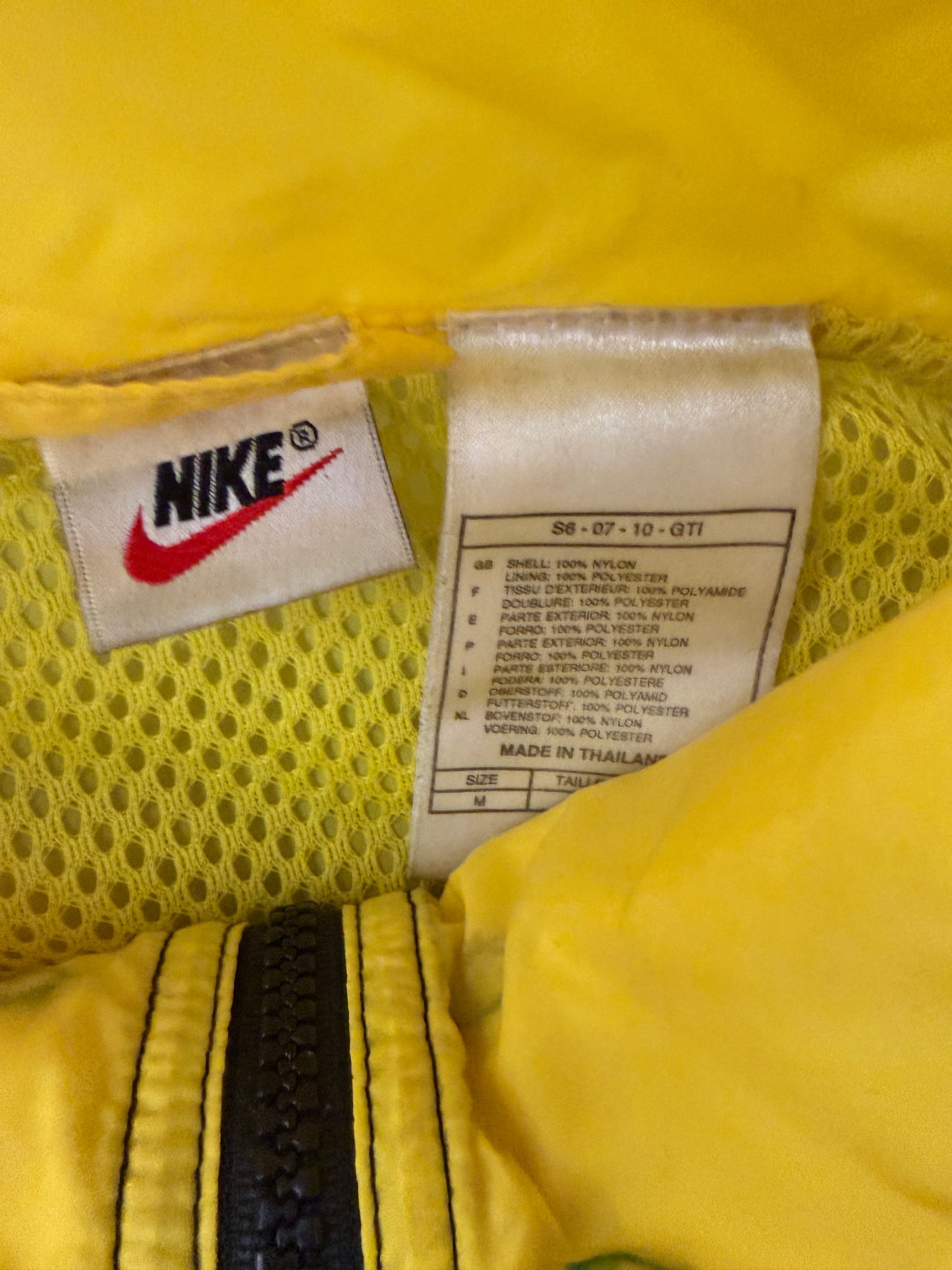 Vintage Women's Nike Sport Windbreaker - The Hennessy Archive