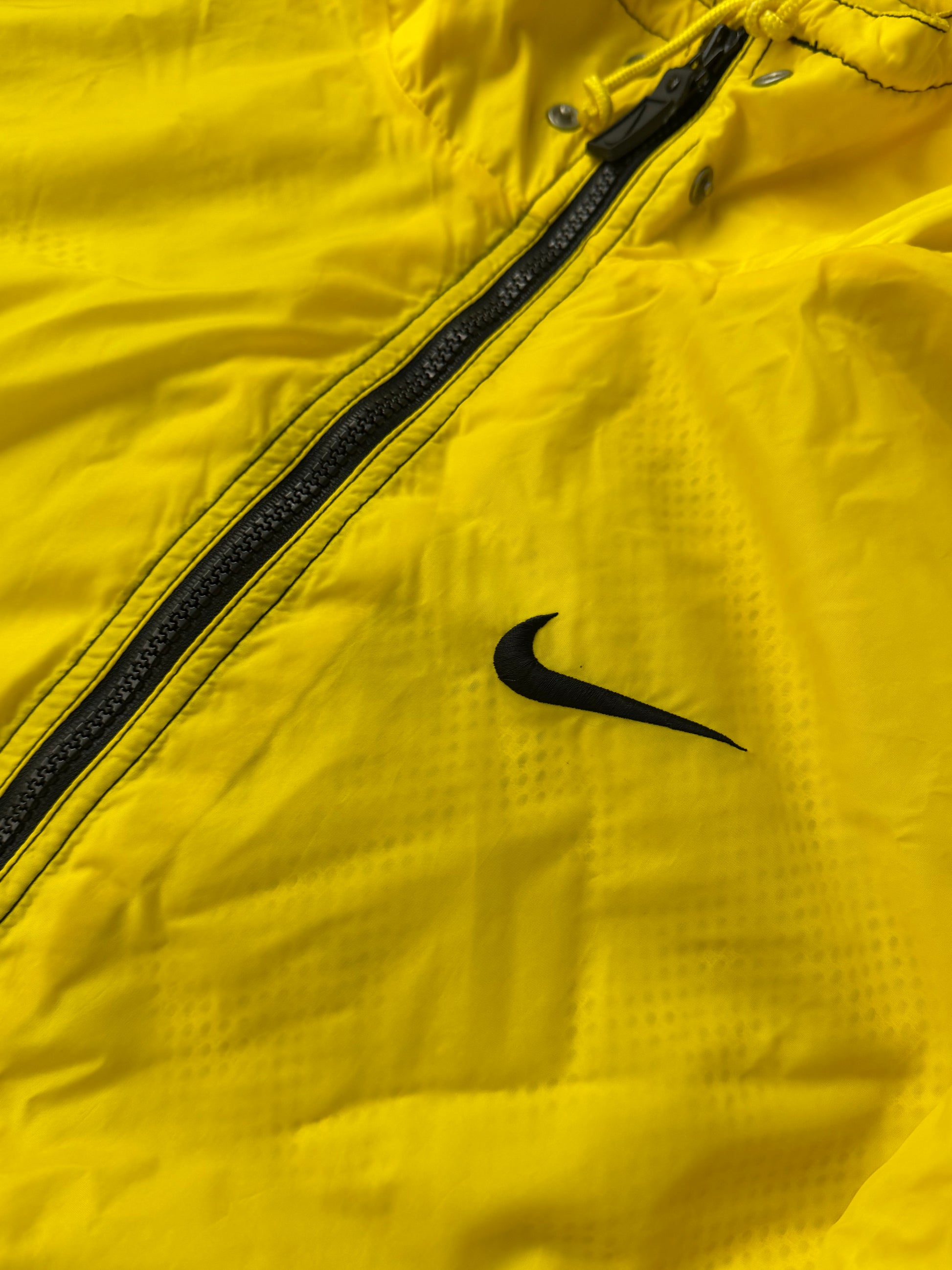 Vintage Women's Nike Sport Windbreaker - The Hennessy Archive