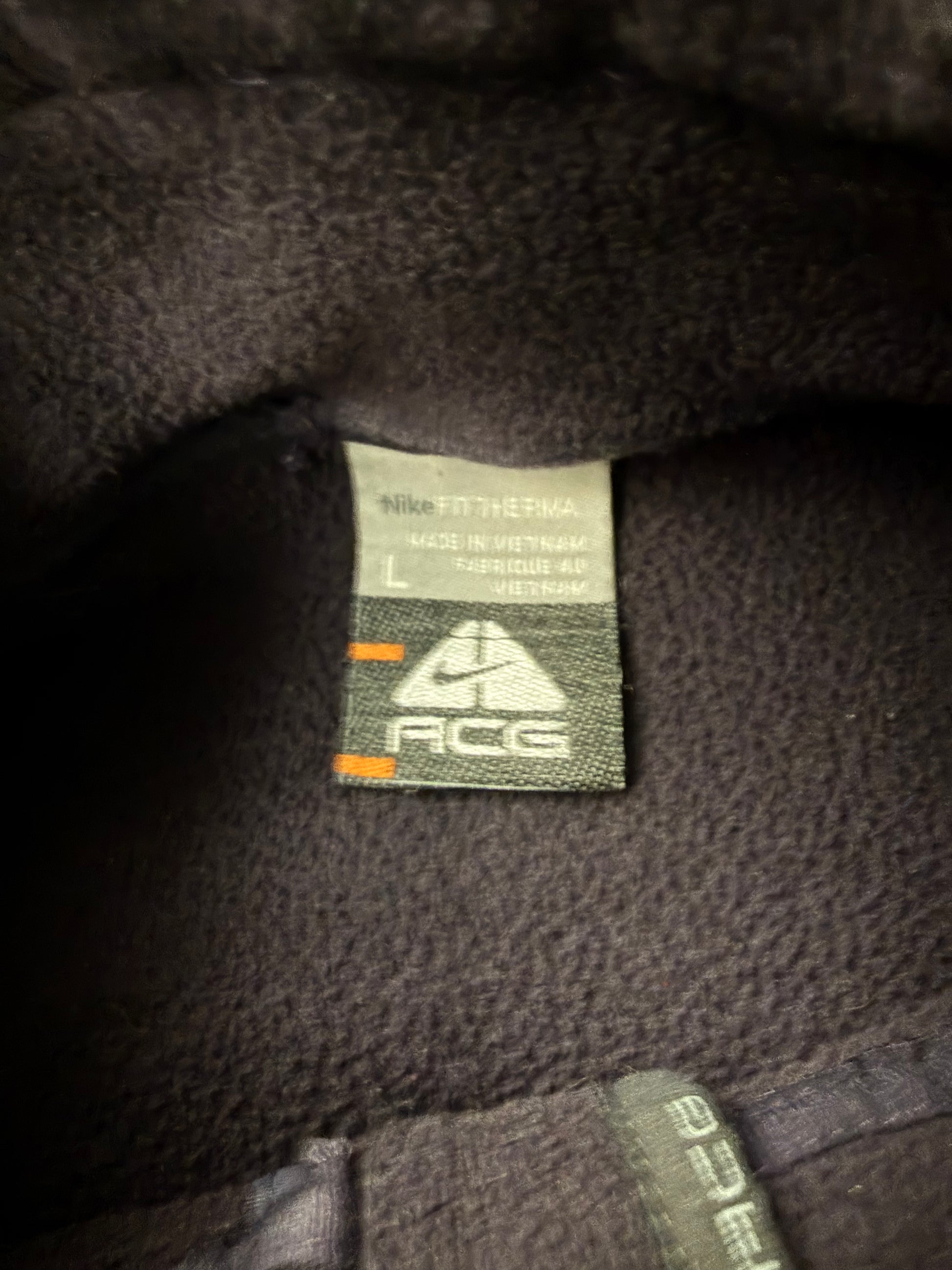 Vintage Nike ACG Women's Full Zip Fleece Jumper - The Hennessy Archive